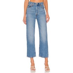 Levi’s Ribcage Staight Ankle High Rise Button Fly Jeans